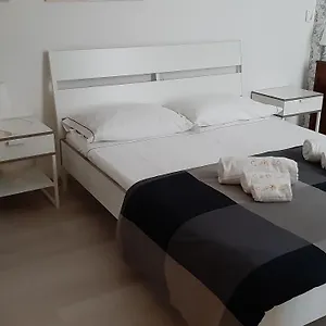 https://manzoni-residence.it-lombardy.com