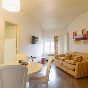 https://la-bella-milano-suite-in-porta-genova.it-lombardy.com