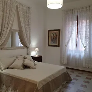 https://sergios-house.it-tuscanyhotel.com